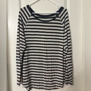 American Eagle Outfitters Gray and Cream Striped Tee